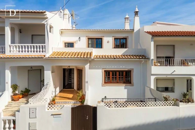 Moradia T5 para Venda em Albufeira e Olhos de Água Foto 4