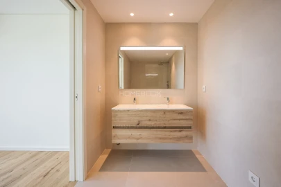 Apartamento T3 para Venda em Glória e Vera Cruz