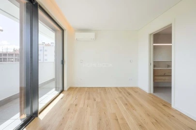 Apartamento T3 para Venda em Glória e Vera Cruz