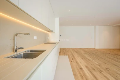 Apartamento T3 para Venda em Glória e Vera Cruz
