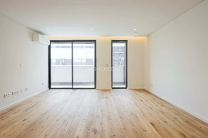 Apartamento T3 para Venda em Glória e Vera Cruz