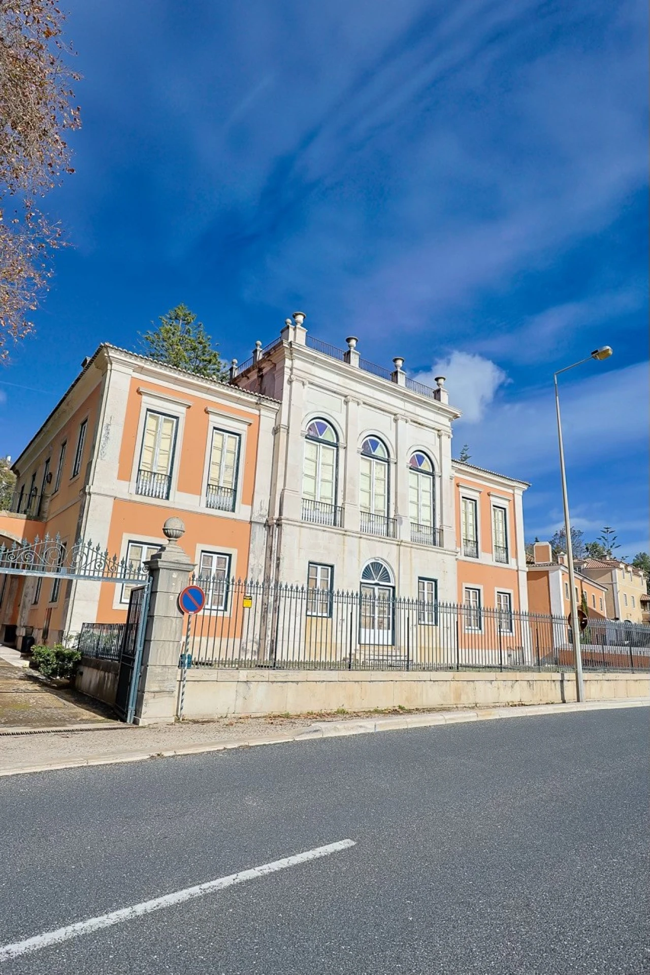 Moradia T15 para Venda em Oeiras e São Julião da Barra, Paço de Arcos e Caxias Foto 4