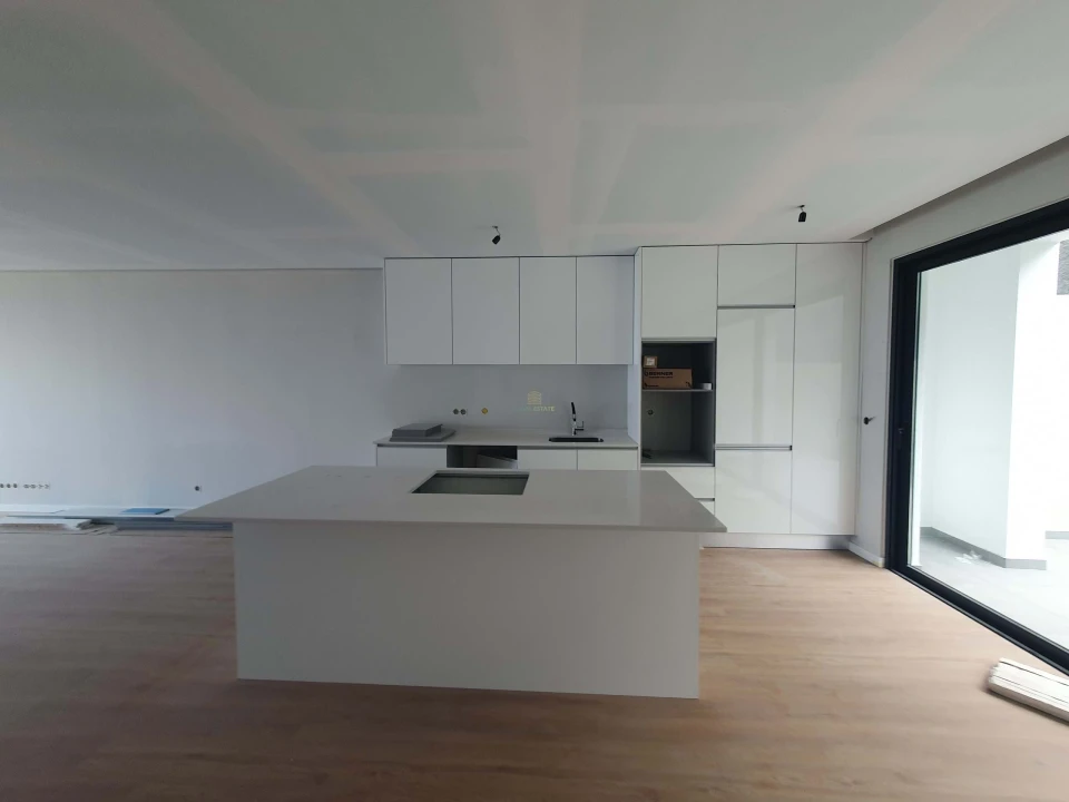 Moradia T3 para Venda em Funchal (Santa Maria Maior) Foto 4