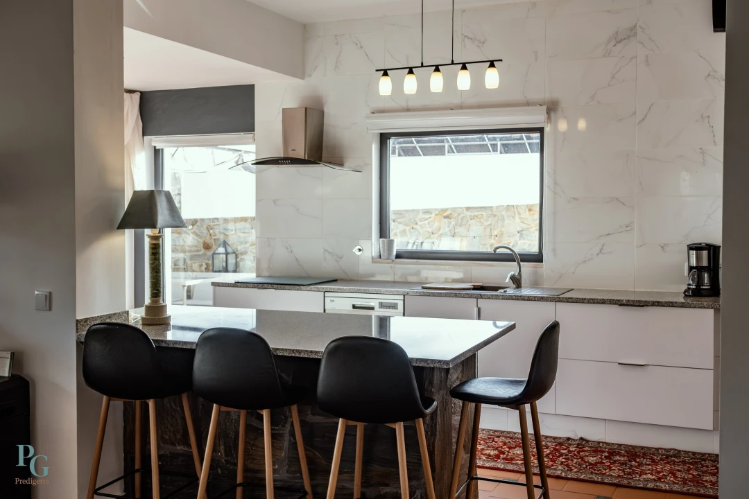 Moradia T4 para Venda em Mexilhoeira Grande Foto 32