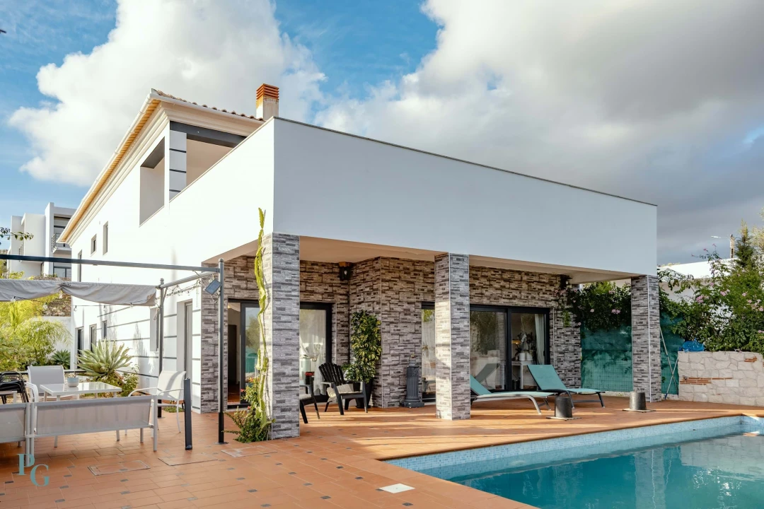 Moradia T4 para Venda em Mexilhoeira Grande Foto 2