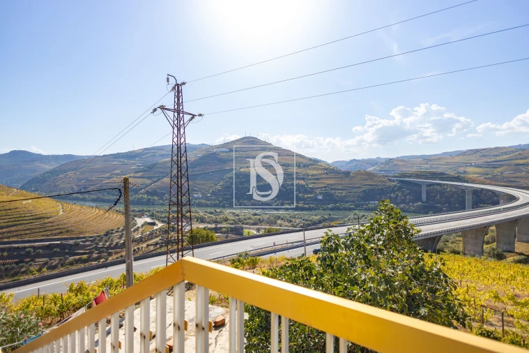 Quinta T4 para Venda em Peso da Régua e Godim Foto 13