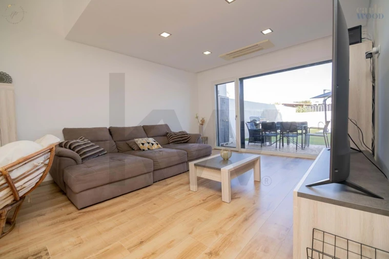 Moradia T3 para Venda em Portimão Foto 9