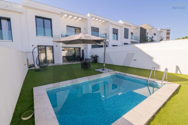 Moradia T3 para Venda em Portimão Foto 55