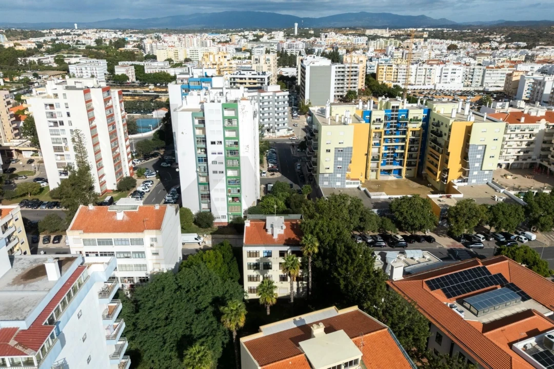 Apartamento T2 para Venda em Portimão Foto 24