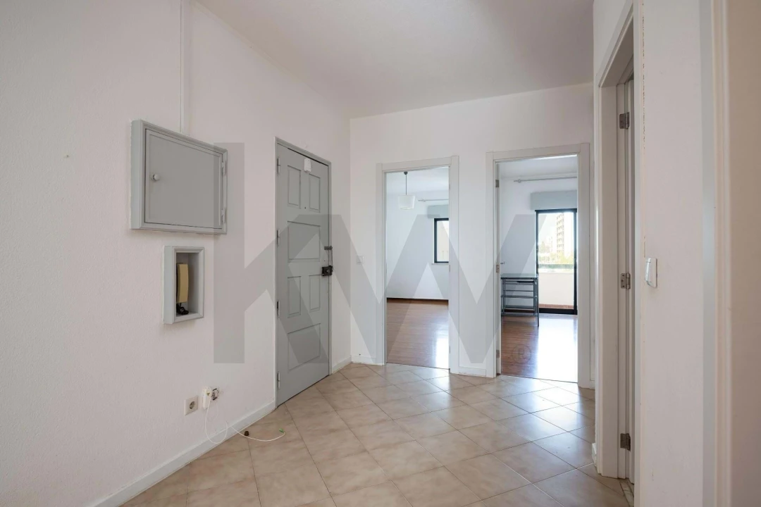 Apartamento T2 para Venda em Portimão Foto 11