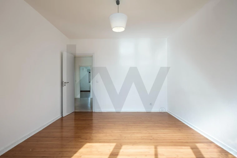 Apartamento T2 para Venda em Portimão Foto 9