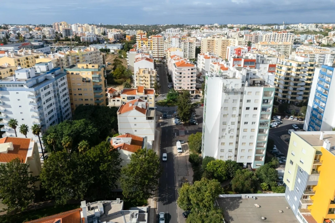 Apartamento T2 para Venda em Portimão Foto 25