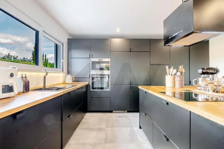 Moradia T3 para Venda em Armação de Pera Foto 13