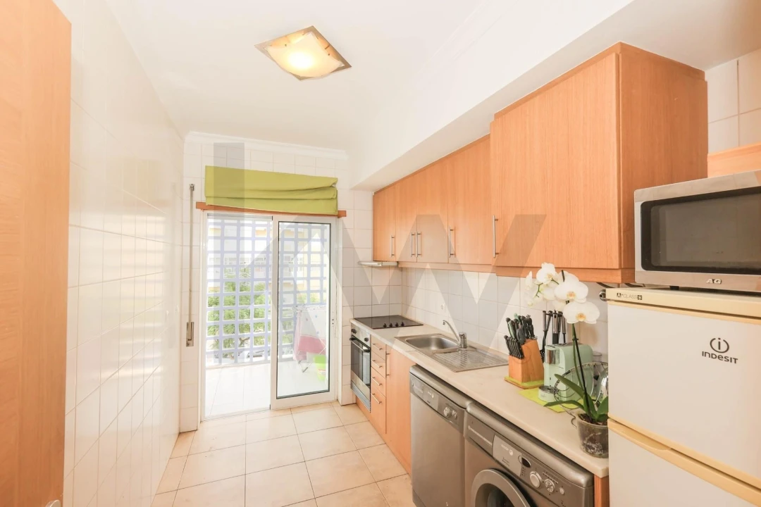 Apartamento T1 para Venda em Portimão Foto 3