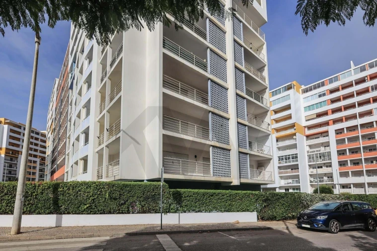 Apartamento T1 para Venda em Portimão Foto 18