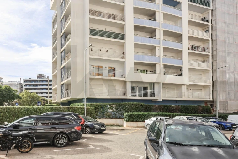 Apartamento T1 para Venda em Portimão Foto 22