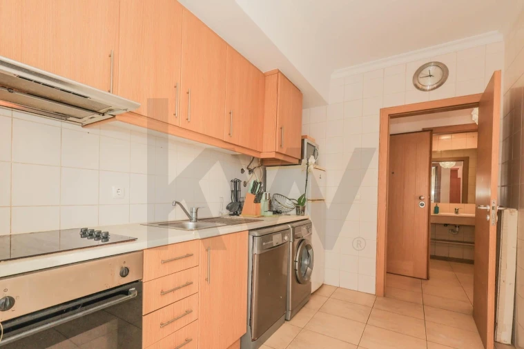 Apartamento T1 para Venda em Portimão Foto 4