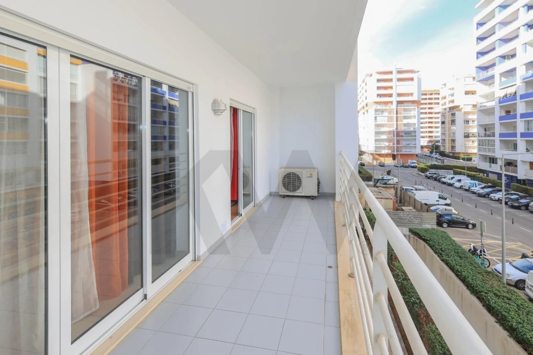 Apartamento T1 para Venda em Portimão Foto 11