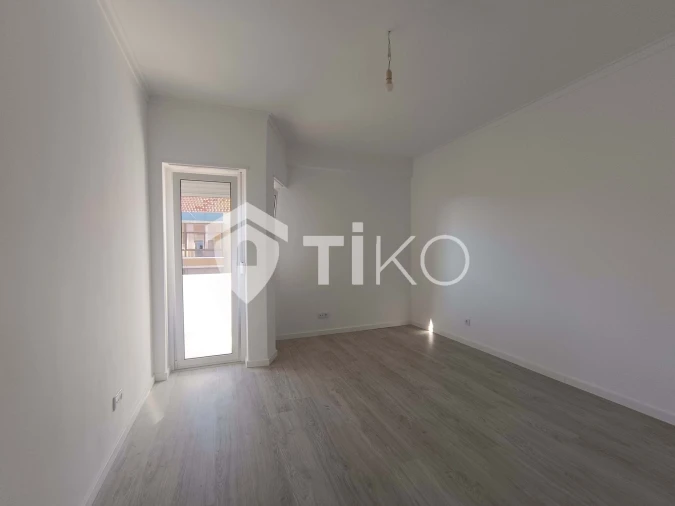 Apartamento T3 para Venda em Venteira Foto 22