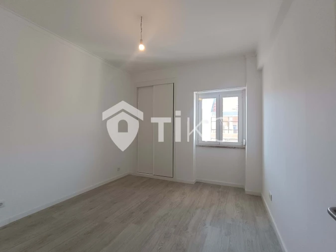 Apartamento T3 para Venda em Venteira Foto 7