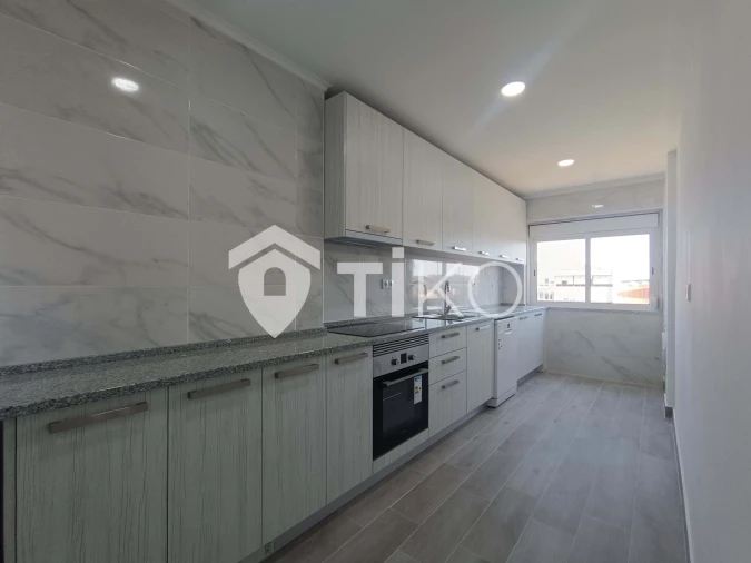 Apartamento T3 para Venda em Venteira Foto 1
