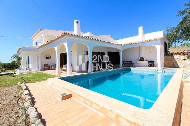 Moradia T5 para Arrendamento em Albufeira e Olhos de Água Foto 1