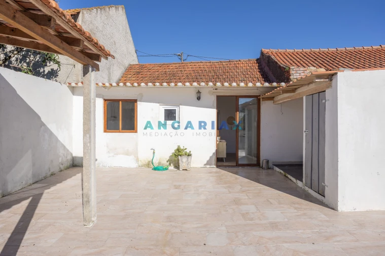 Moradia T2 para Venda em Coz, Alpedriz e Montes Foto 29