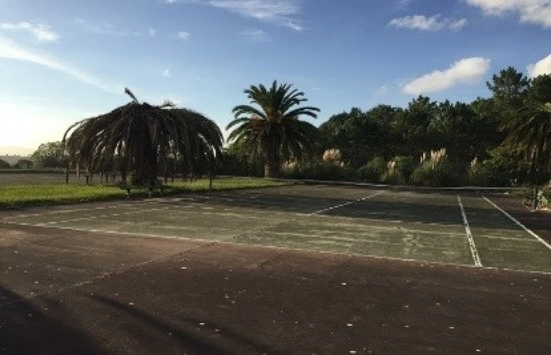 Prédio para Venda em Foz do Arelho Foto 4