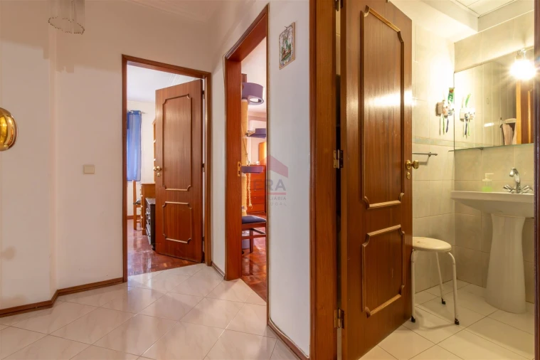 Apartamento T0 para Venda em Faro (Sé e São Pedro) Foto 10