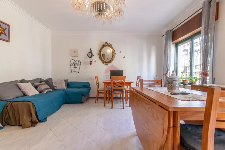 Apartamento T0 para Venda em Faro (Sé e São Pedro) Foto 2