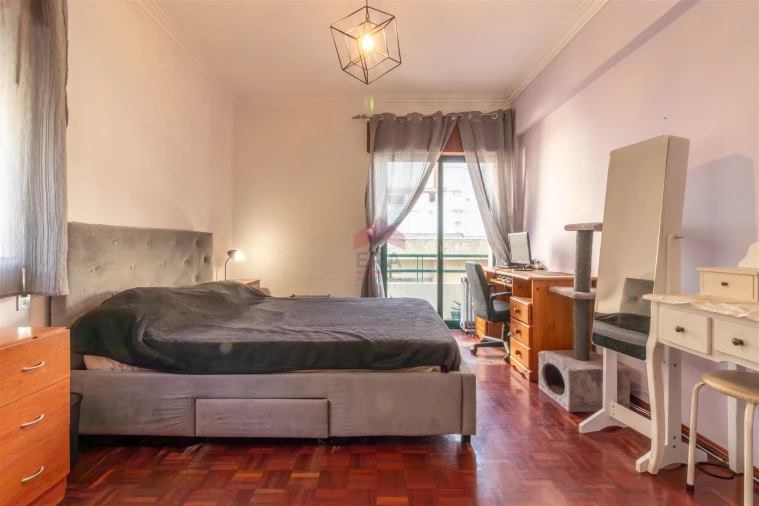 Apartamento T0 para Venda em Faro (Sé e São Pedro) Foto 14