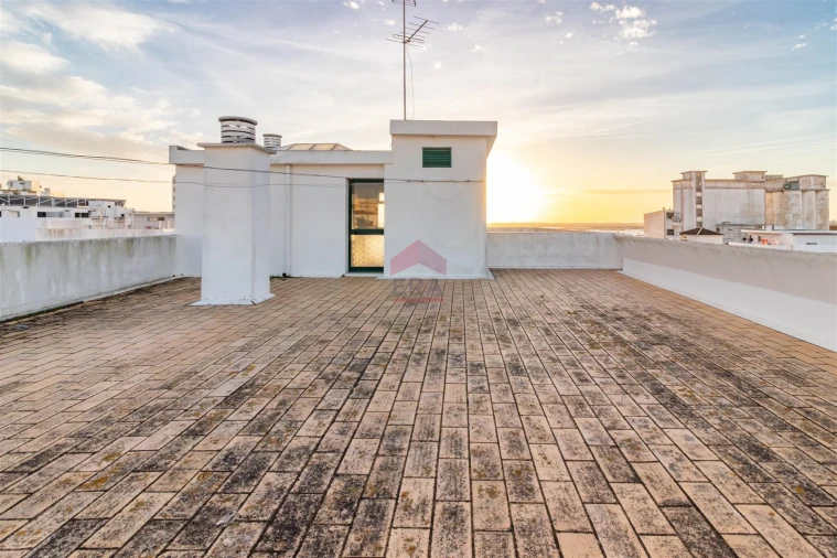 Apartamento T0 para Venda em Faro (Sé e São Pedro) Foto 21