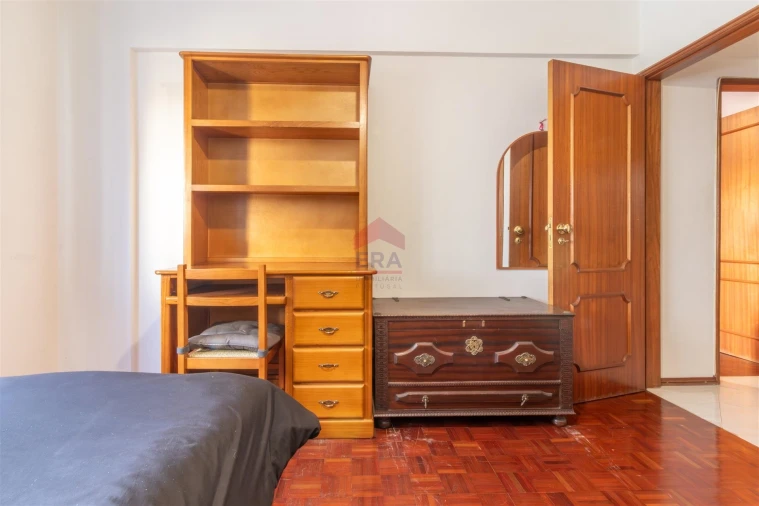 Apartamento T0 para Venda em Faro (Sé e São Pedro) Foto 16