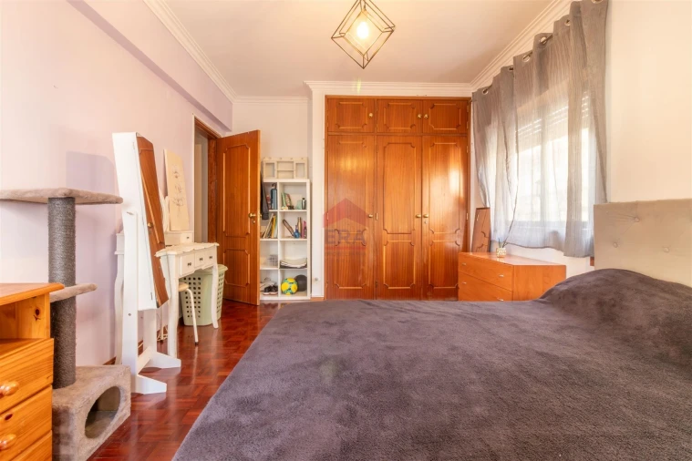 Apartamento T0 para Venda em Faro (Sé e São Pedro) Foto 13