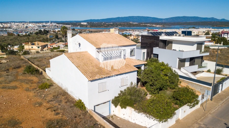 Moradia T3 para Venda em Ferragudo Foto 16