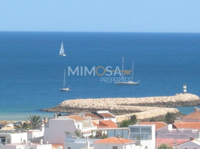 Apartamento T2 para Arrendamento em Lagos (São Sebastião e Santa Maria) Foto 23