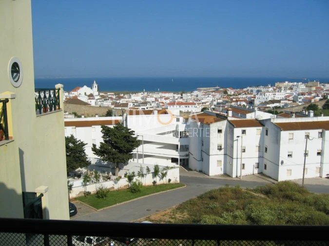 Apartamento T2 para Arrendamento em Lagos (São Sebastião e Santa Maria) Foto 8