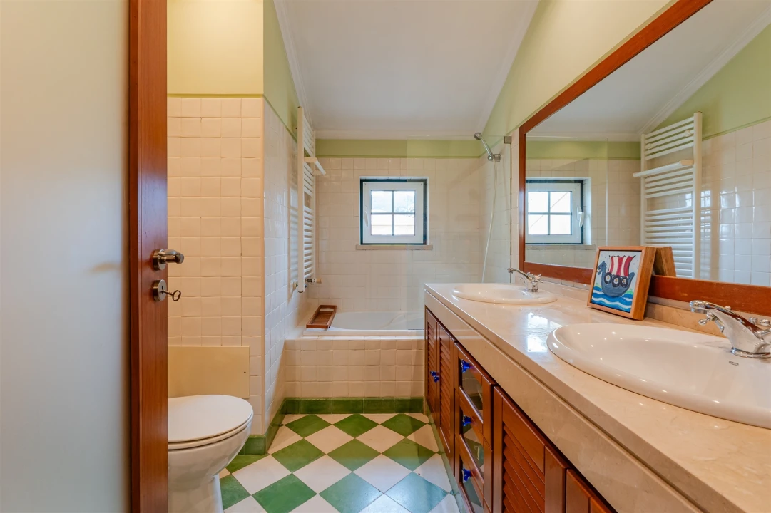 Moradia T4 para Venda em Santa Maria e São Miguel, São Martinho, São Pedro Penaferrim Foto 31