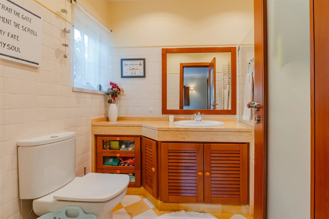 Moradia T4 para Venda em Santa Maria e São Miguel, São Martinho, São Pedro Penaferrim Foto 19