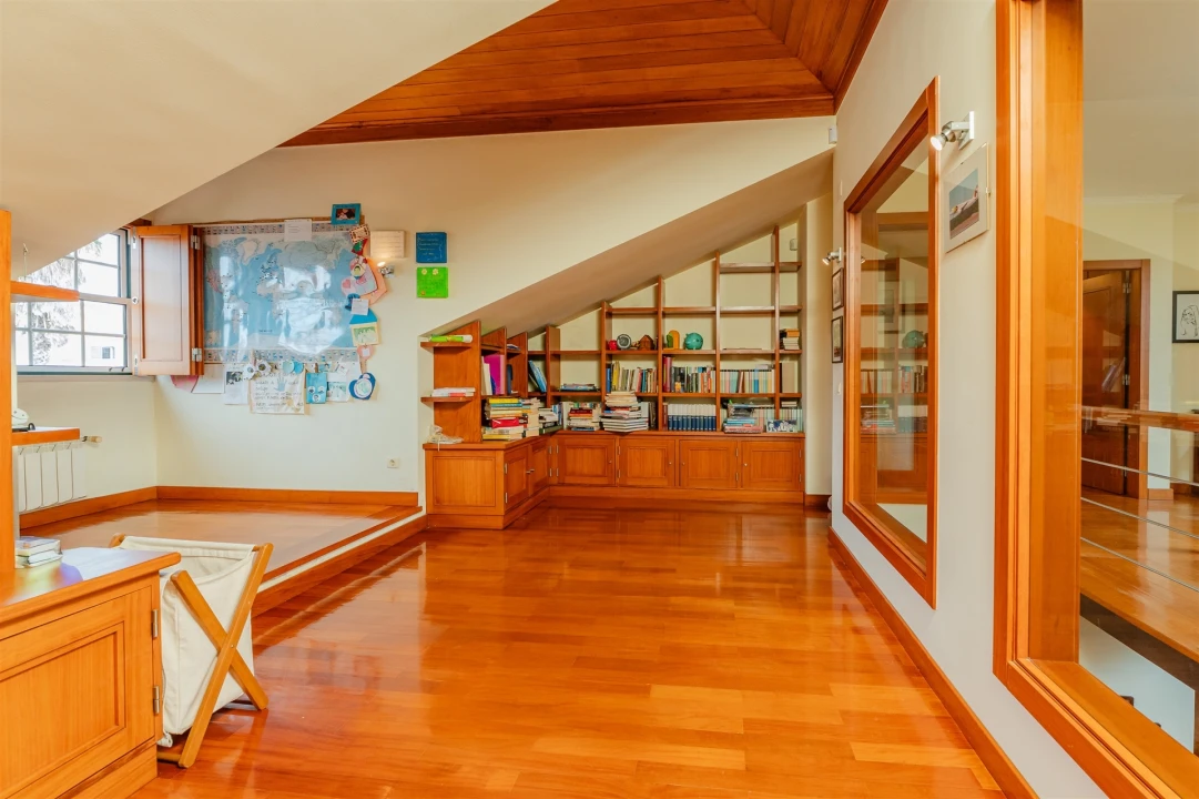 Moradia T4 para Venda em Santa Maria e São Miguel, São Martinho, São Pedro Penaferrim Foto 28