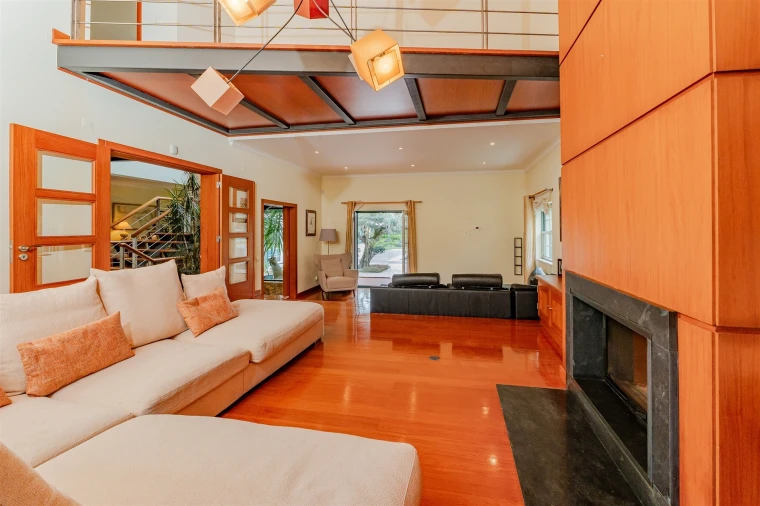 Moradia T4 para Venda em Santa Maria e São Miguel, São Martinho, São Pedro Penaferrim Foto 10