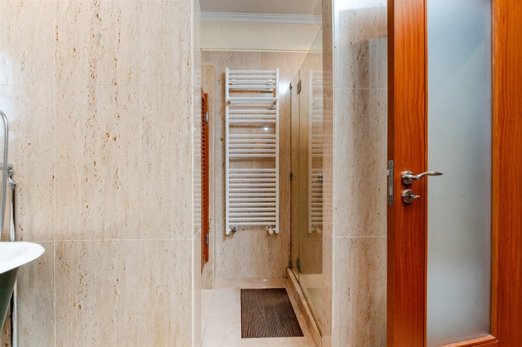 Moradia T4 para Venda em Santa Maria e São Miguel, São Martinho, São Pedro Penaferrim Foto 42