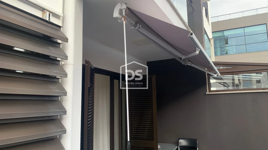 Apartamento T1 para Arrendamento em Santo Antonio Foto 12