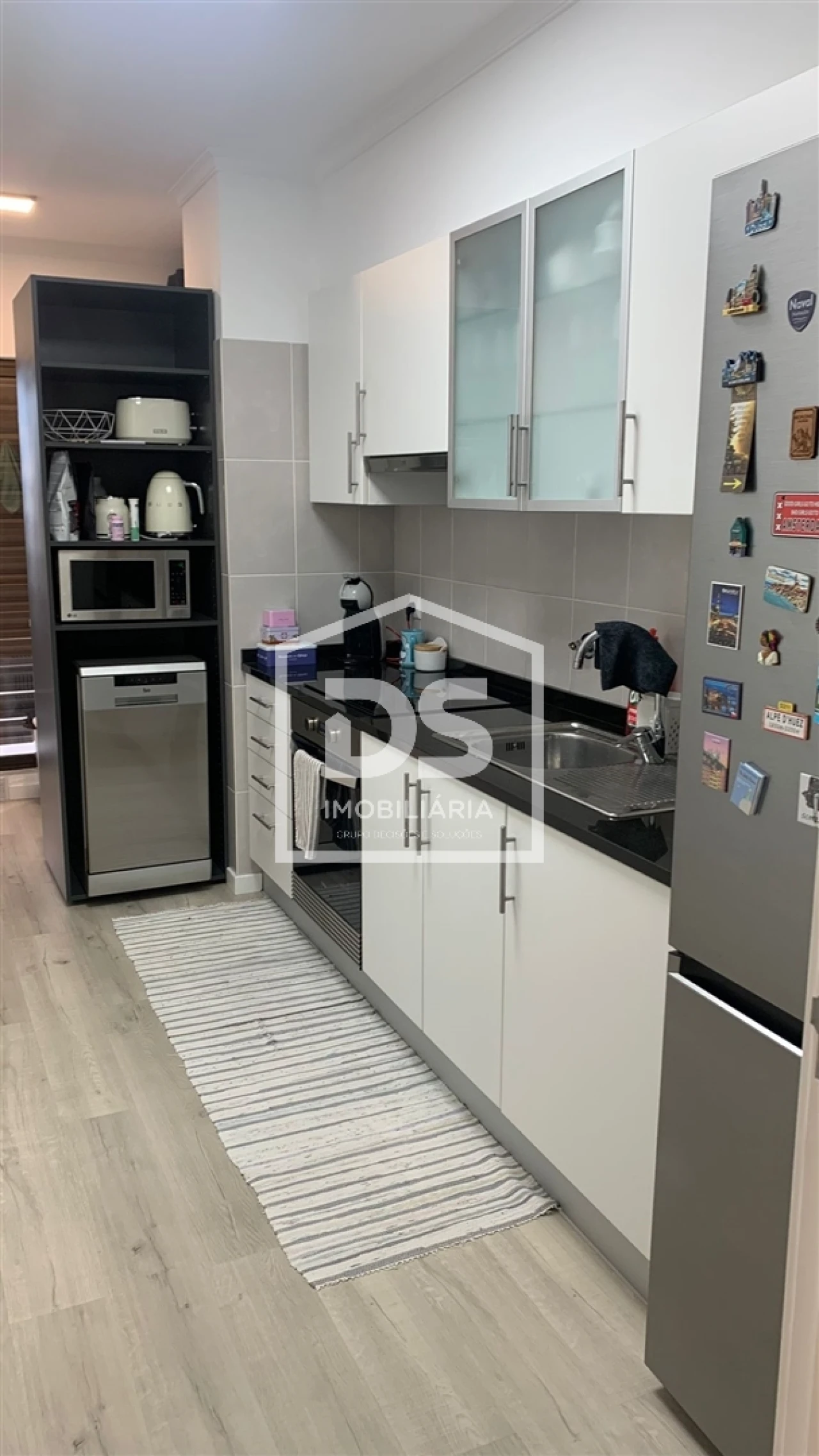 Apartamento T1 para Arrendamento em Santo Antonio Foto 3