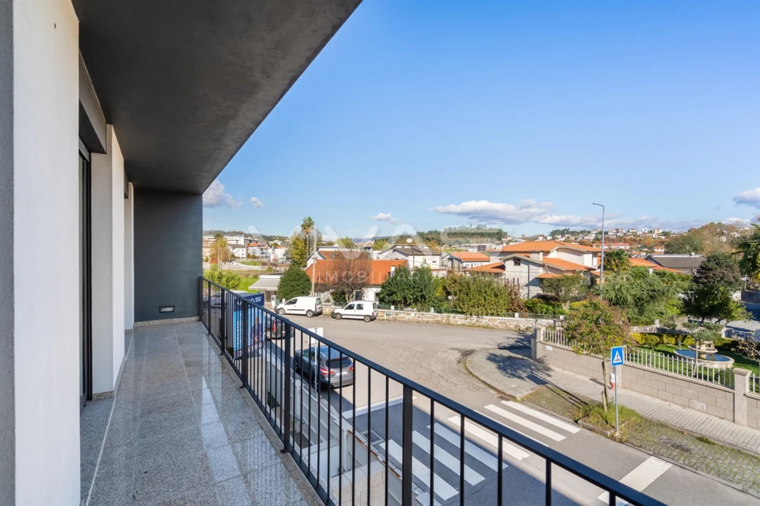 Moradia T3 para Venda em Vila Verde e Barbudo Foto 30