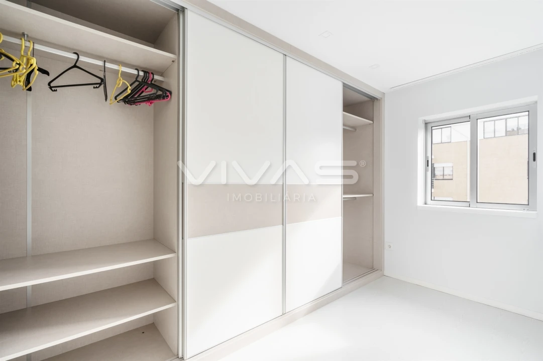 Apartamento T2 para Venda em Oliveira, São Paio e São Sebastião Foto 13