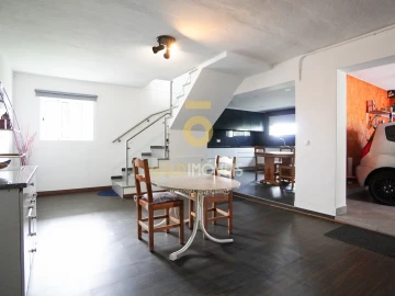 Moradia T4 para Venda em Lourosa