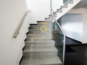 Moradia T4 para Venda em Lourosa