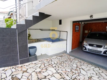 Moradia T4 para Venda em Lourosa