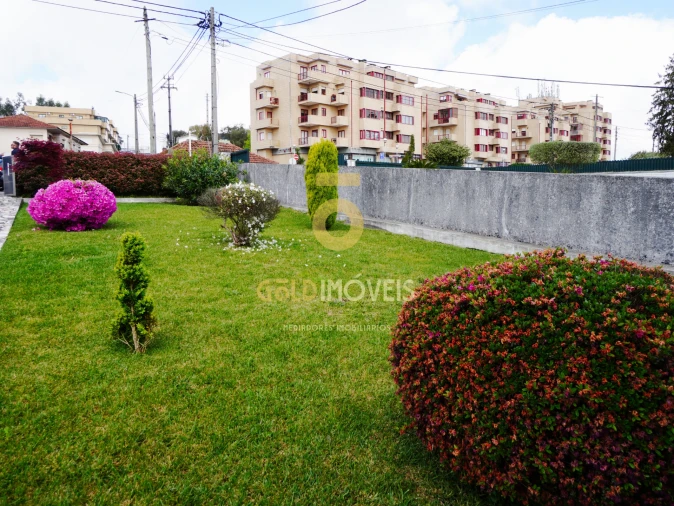 Moradia T4 para Venda em Lourosa Foto 23